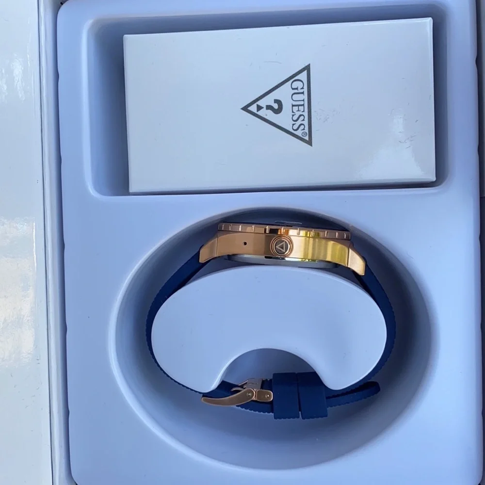 Guess men's Touch Smartwatch
